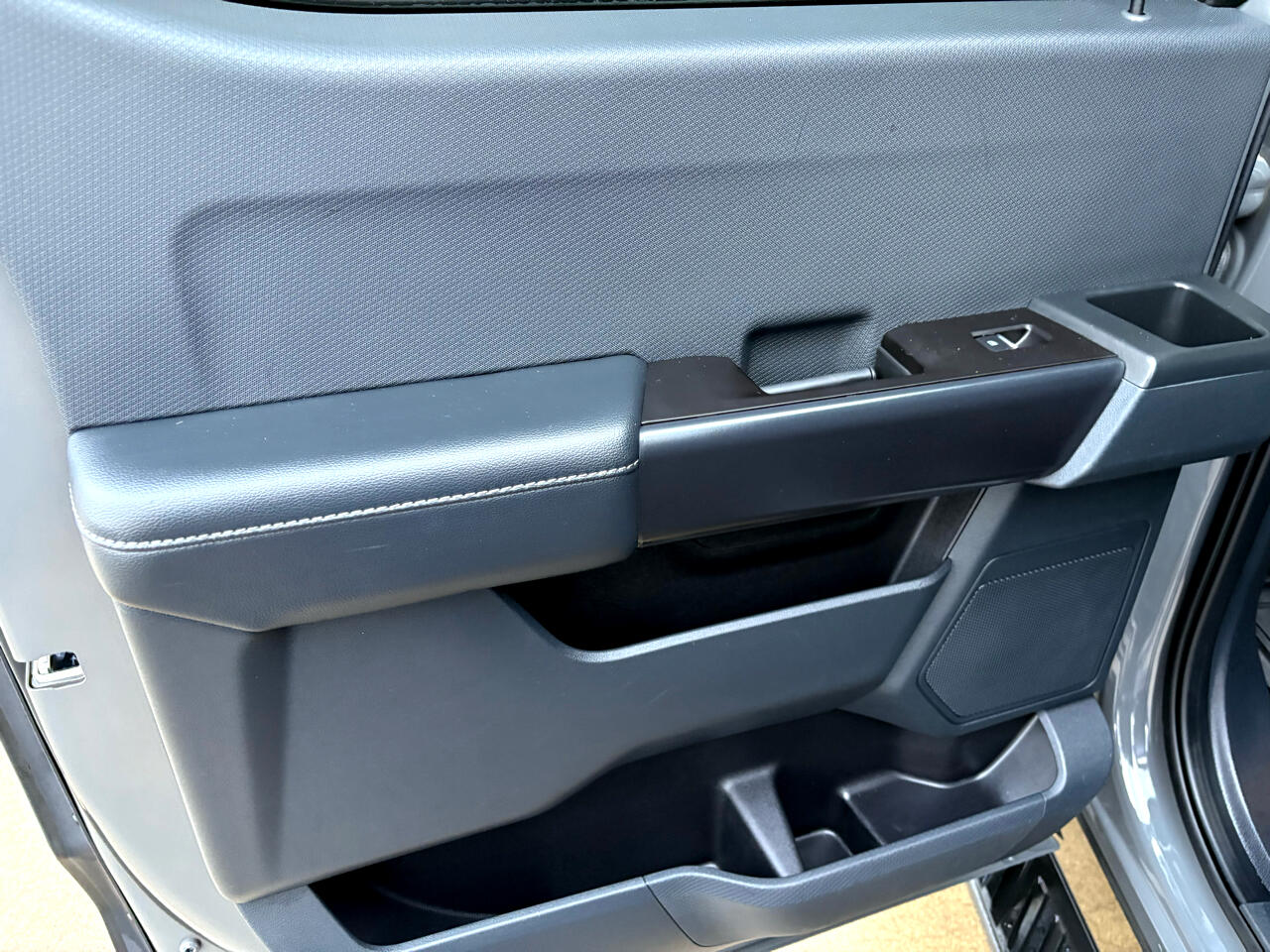 Ford F-150 4WD SuperCrew 139" XL 2021