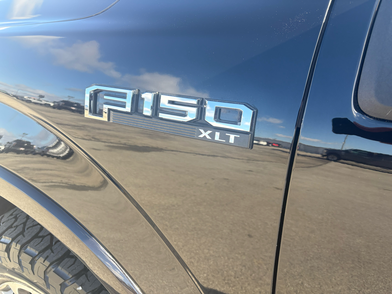 Ford F-150 4WD SuperCrew 145" XLT 2020