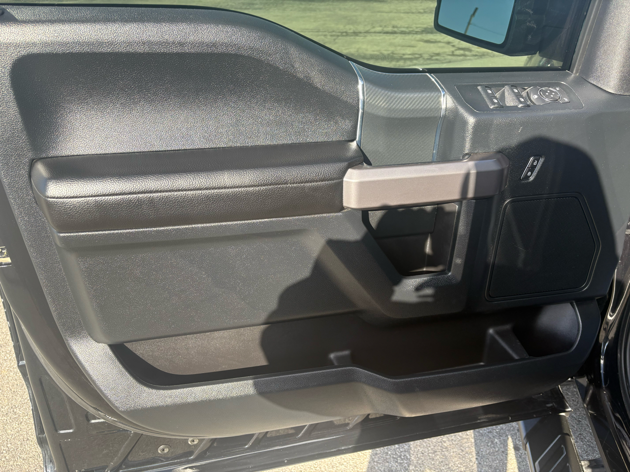 Ford F-150 4WD SuperCrew 145" XLT 2020