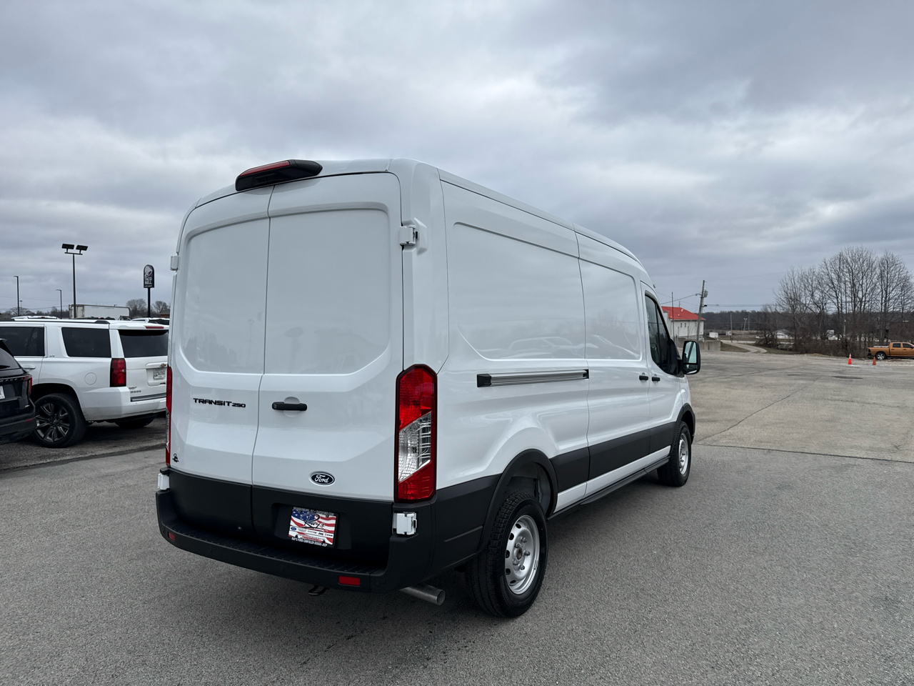 Ford Transit Cargo Van T-250 148" Med Rf 9150 GVWR RWD 2026