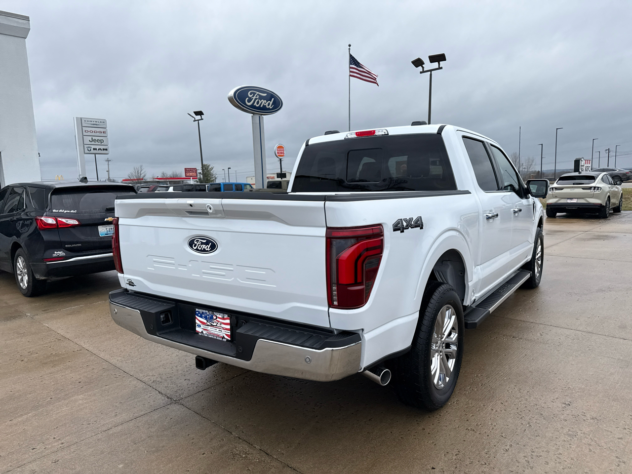 Ford F-150 Lariat 4WD SuperCrew 5.5' Box 2025