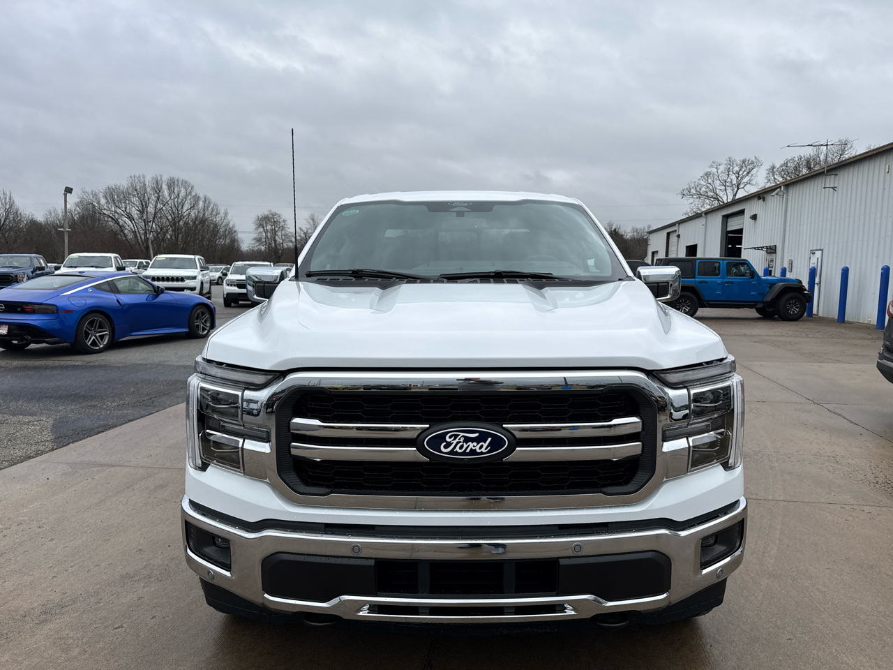 Ford F-150 Lariat 4WD SuperCrew 5.5' Box 2025