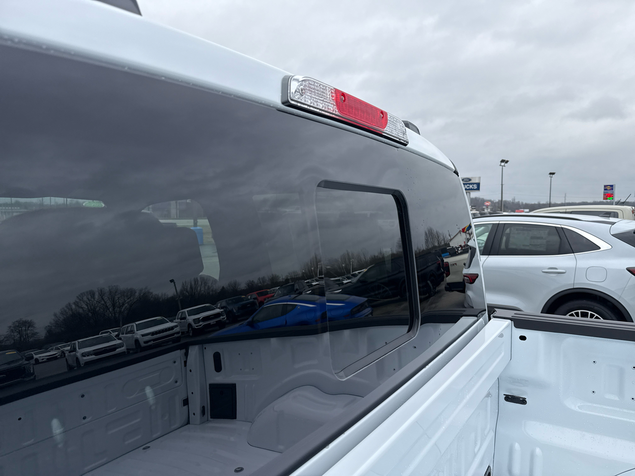 Ford F-150 Lariat 4WD SuperCrew 5.5' Box 2025