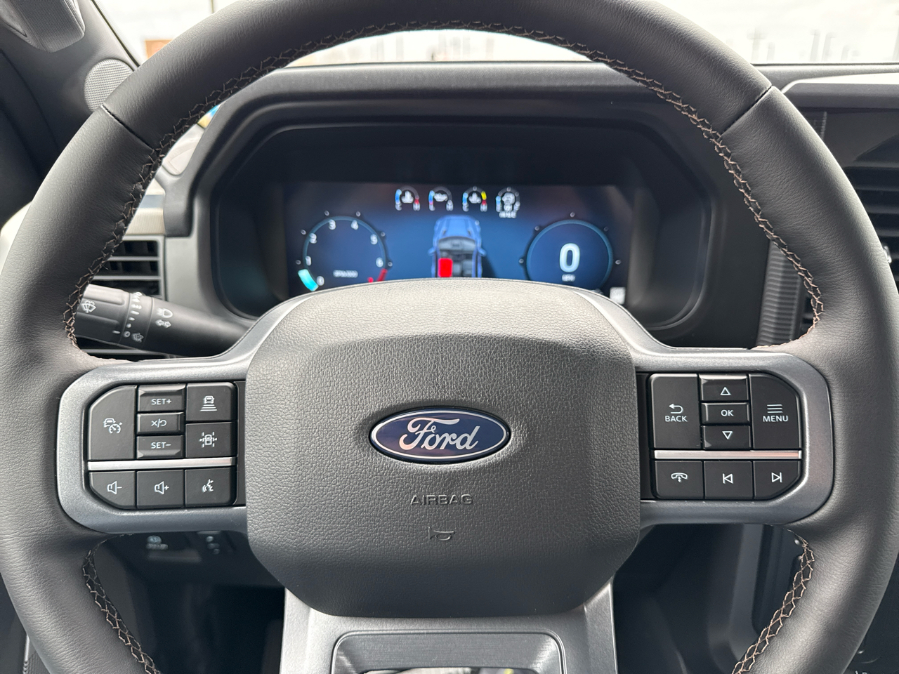 Ford F-150 Lariat 4WD SuperCrew 5.5' Box 2025