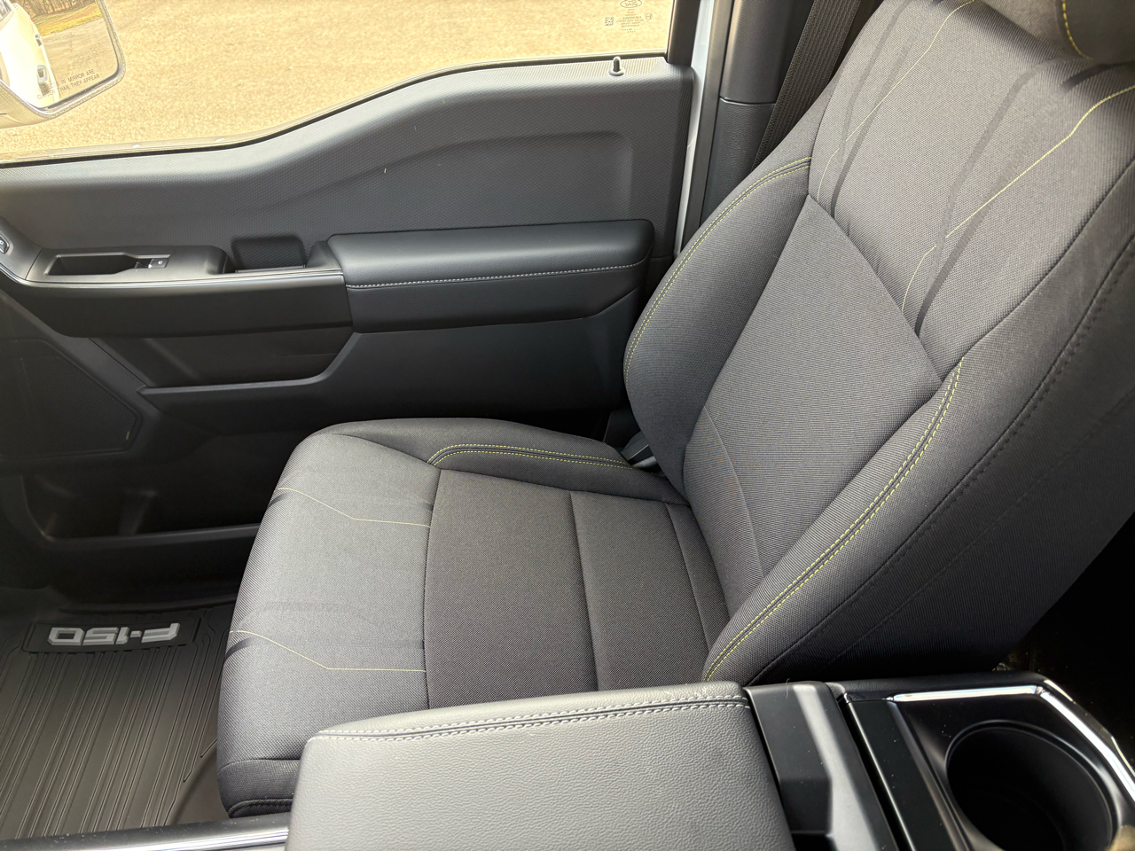 Ford F-150 STX 4WD SuperCab 6.5' Box 2025