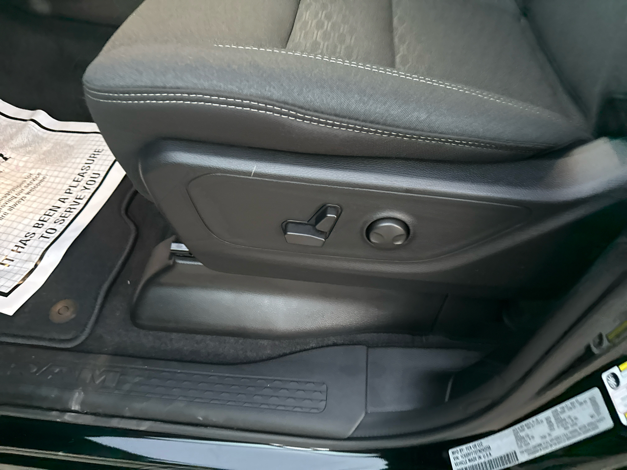 RAM 1500 Big Horn 4x4 Crew Cab 5'7" Box 2026