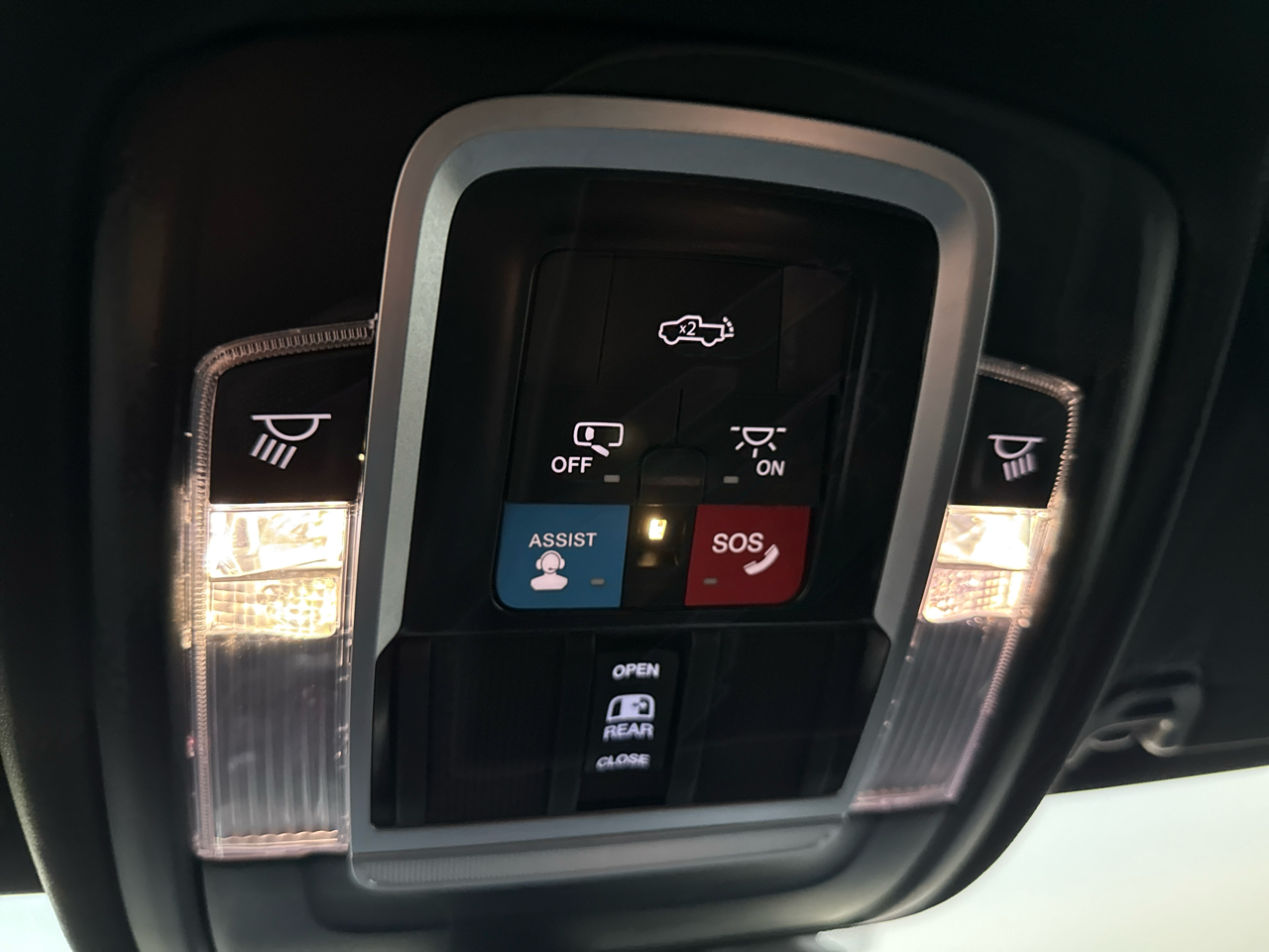 RAM 1500 Big Horn 4x4 Crew Cab 5'7" Box 2026