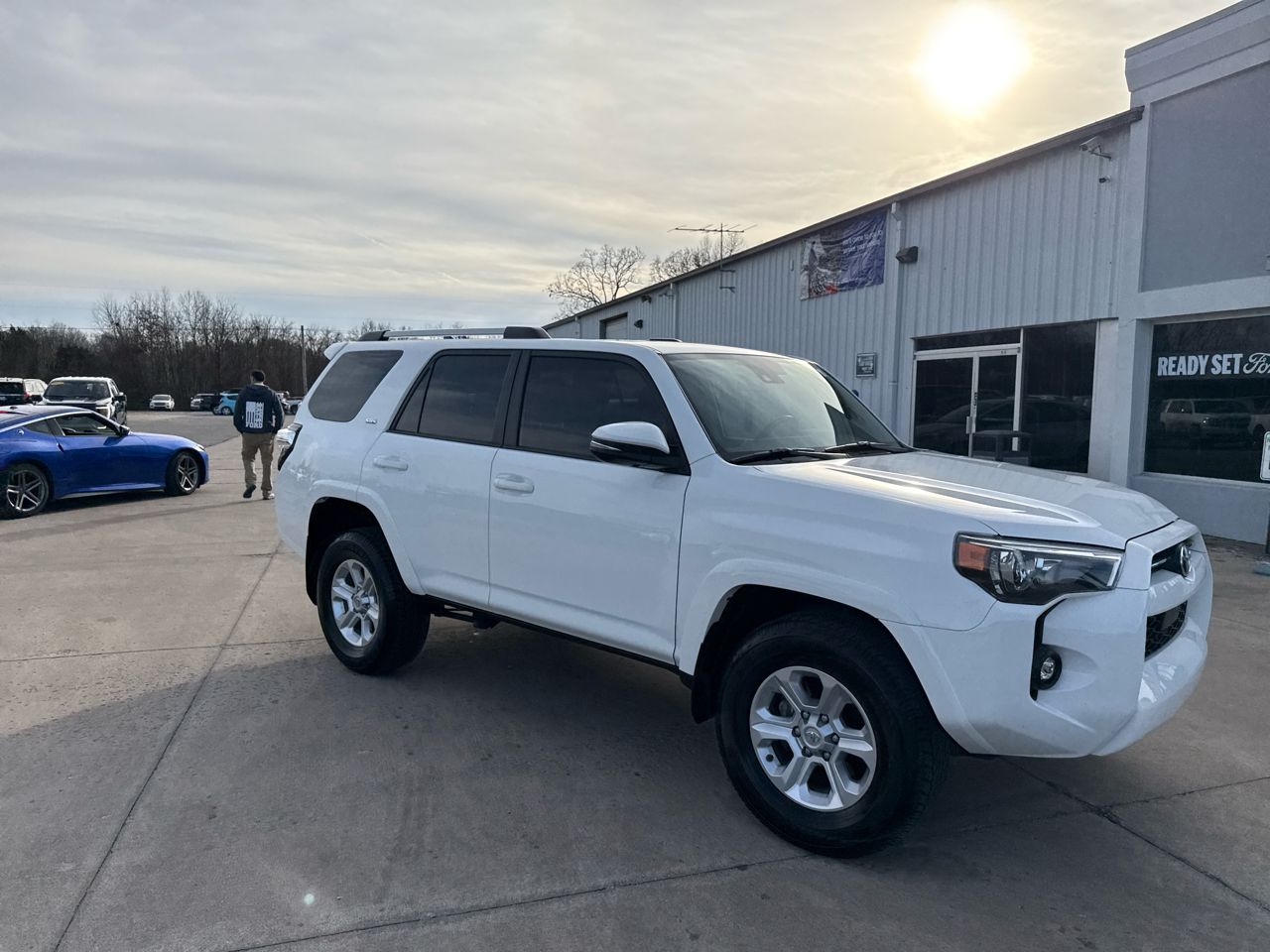 Toyota 4Runner SR5 Premium 4WD (Natl) 2023