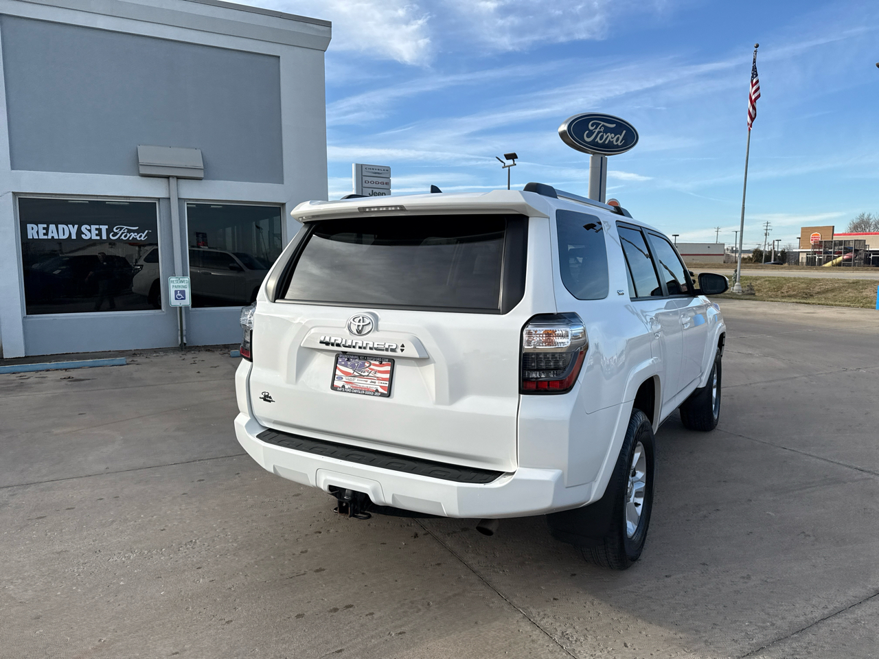 Toyota 4Runner SR5 Premium 4WD (Natl) 2023