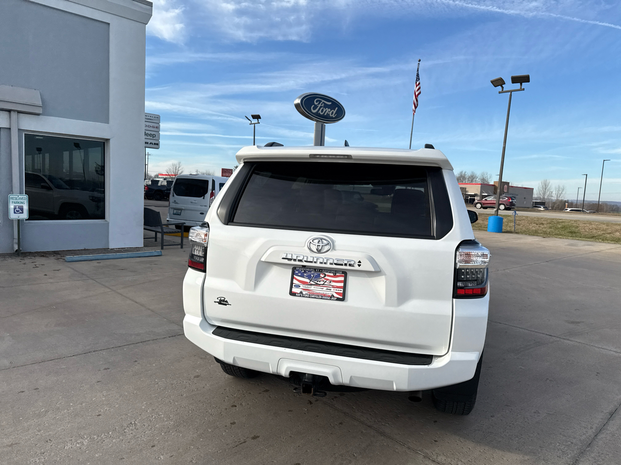 Toyota 4Runner SR5 Premium 4WD (Natl) 2023