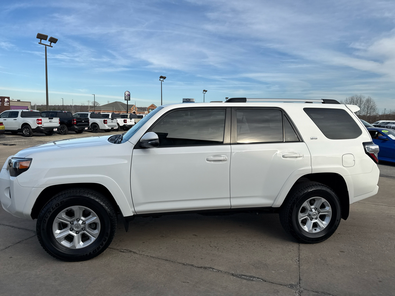 Toyota 4Runner SR5 Premium 4WD (Natl) 2023