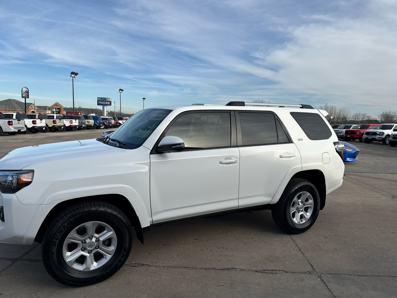 Toyota 4Runner SR5 Premium 4WD (Natl) 2023