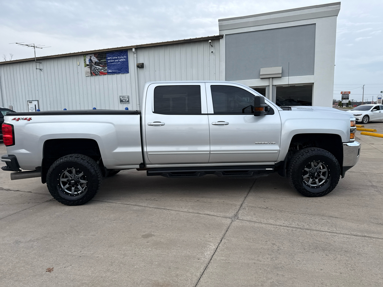 Chevrolet Silverado 2500HD 4WD Crew Cab 153.7" LT 2019