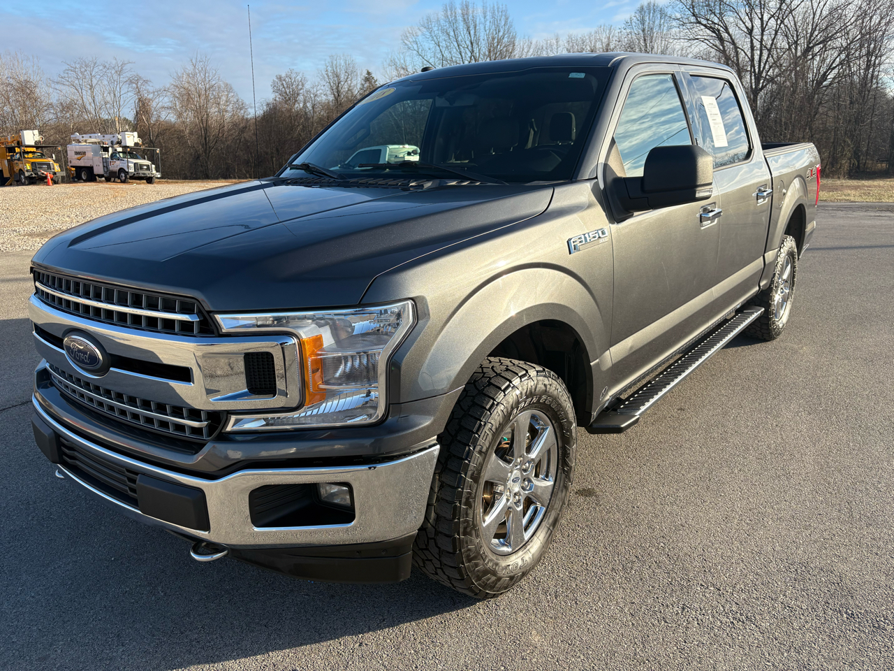 Ford F-150 SuperCrew Crew Cab 139" XLT 4WD 2018