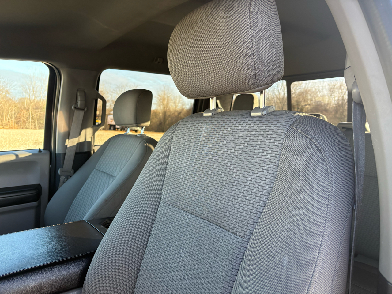 Ford F-150 SuperCrew Crew Cab 139" XLT 4WD 2018