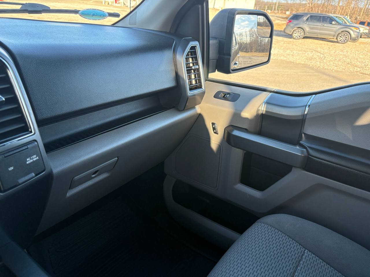 Ford F-150 SuperCrew Crew Cab 139" XLT 4WD 2018