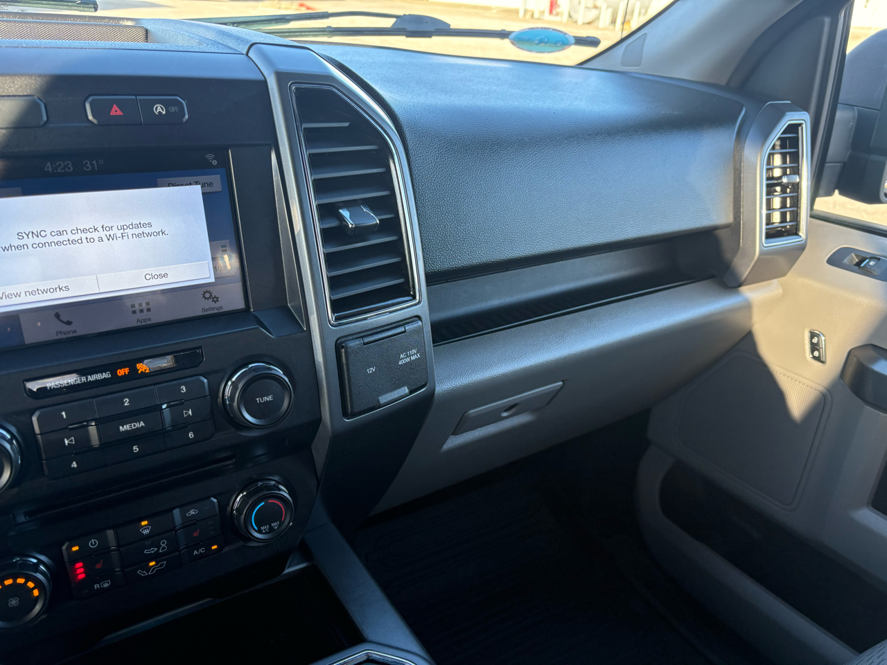 Ford F-150 SuperCrew Crew Cab 139" XLT 4WD 2018