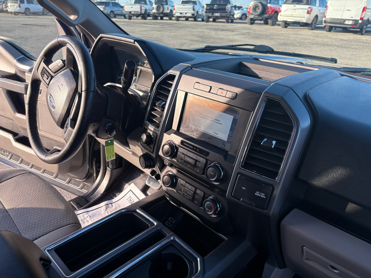 Ford F-150 SuperCrew Crew Cab 139" XLT 4WD 2018