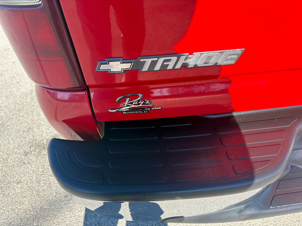 Chevrolet Tahoe 4dr 1500 4WD LT 2002