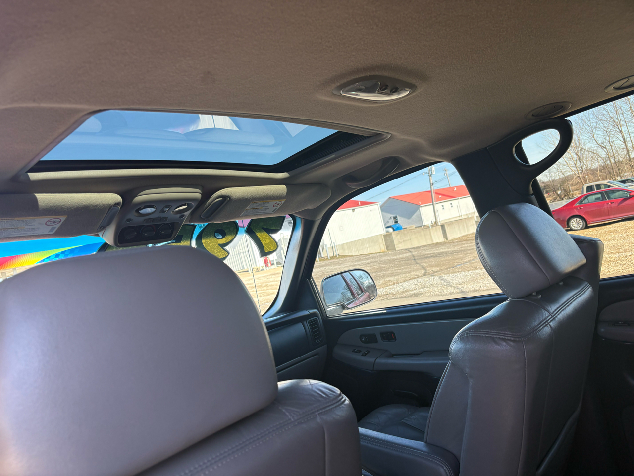 Chevrolet Tahoe 4dr 1500 4WD LT 2002