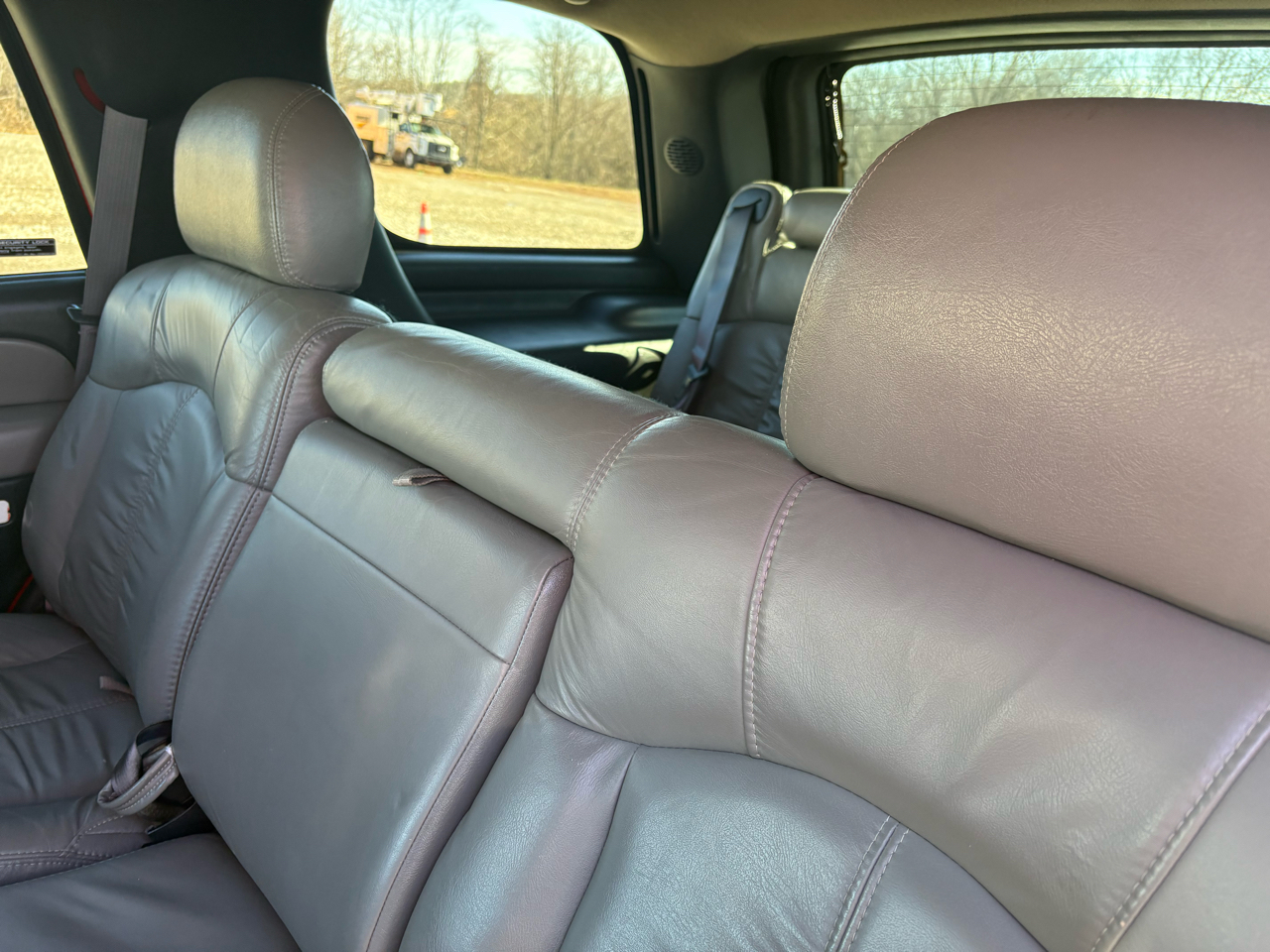 Chevrolet Tahoe 4dr 1500 4WD LT 2002