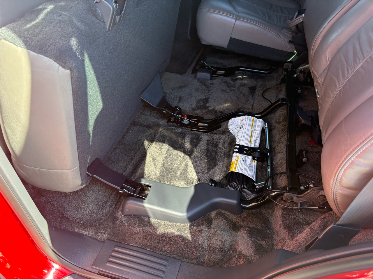 Chevrolet Tahoe 4dr 1500 4WD LT 2002