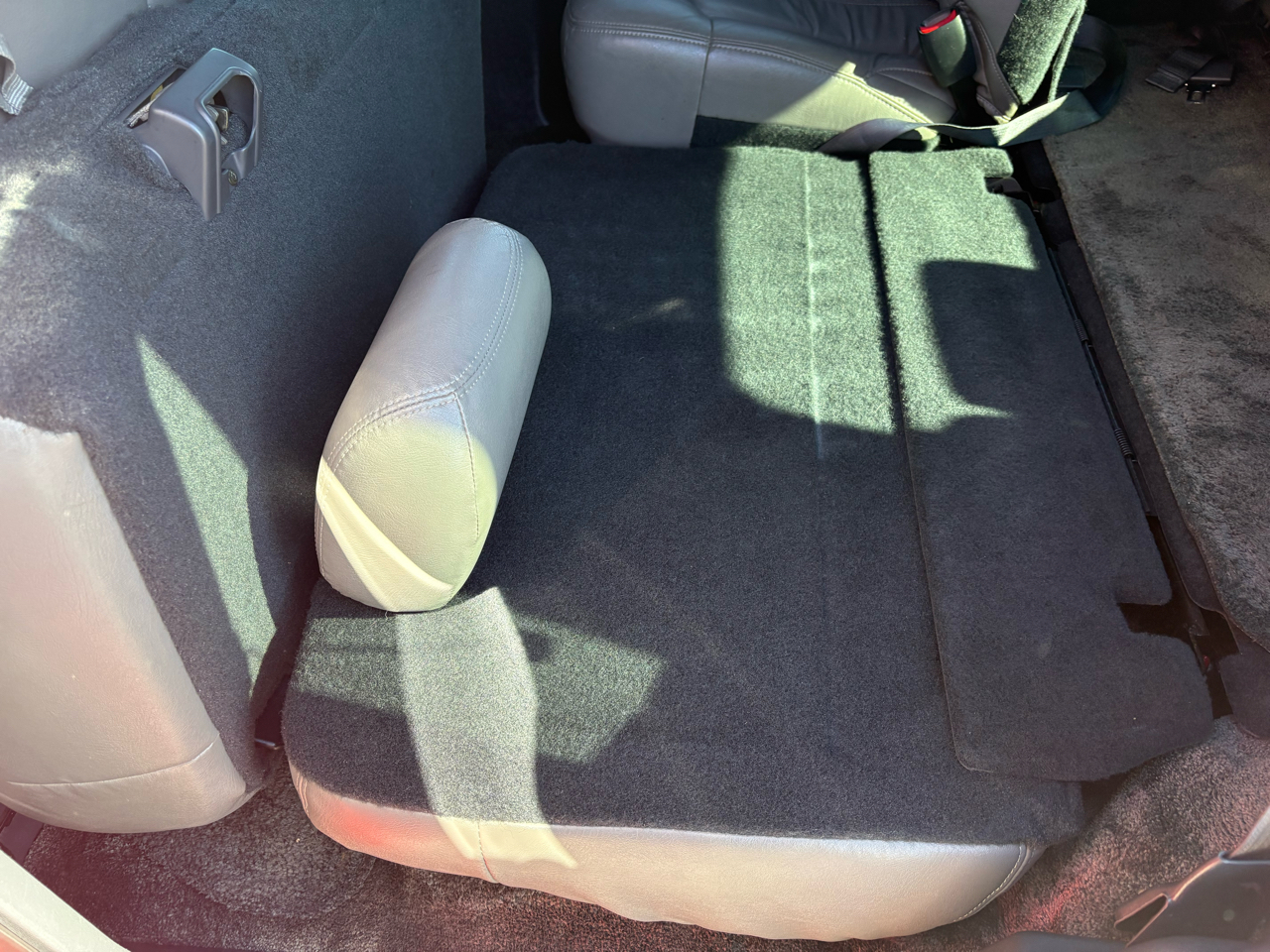 Chevrolet Tahoe 4dr 1500 4WD LT 2002