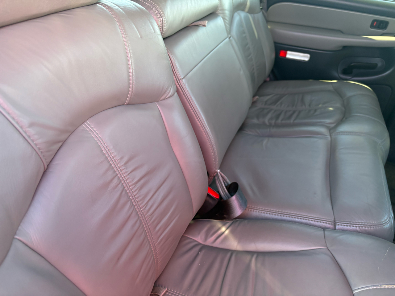 Chevrolet Tahoe 4dr 1500 4WD LT 2002