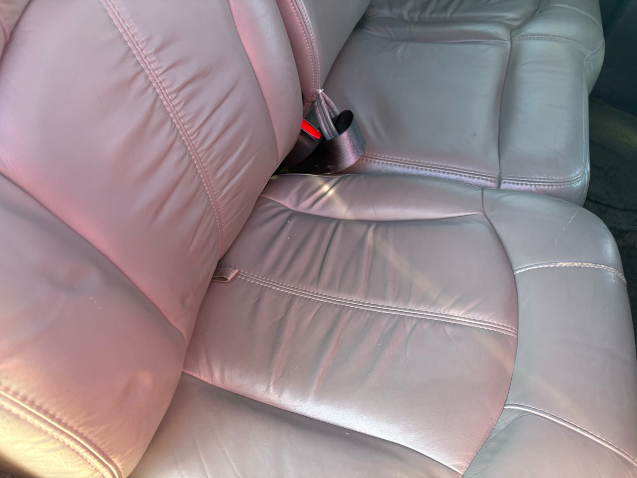 Chevrolet Tahoe 4dr 1500 4WD LT 2002