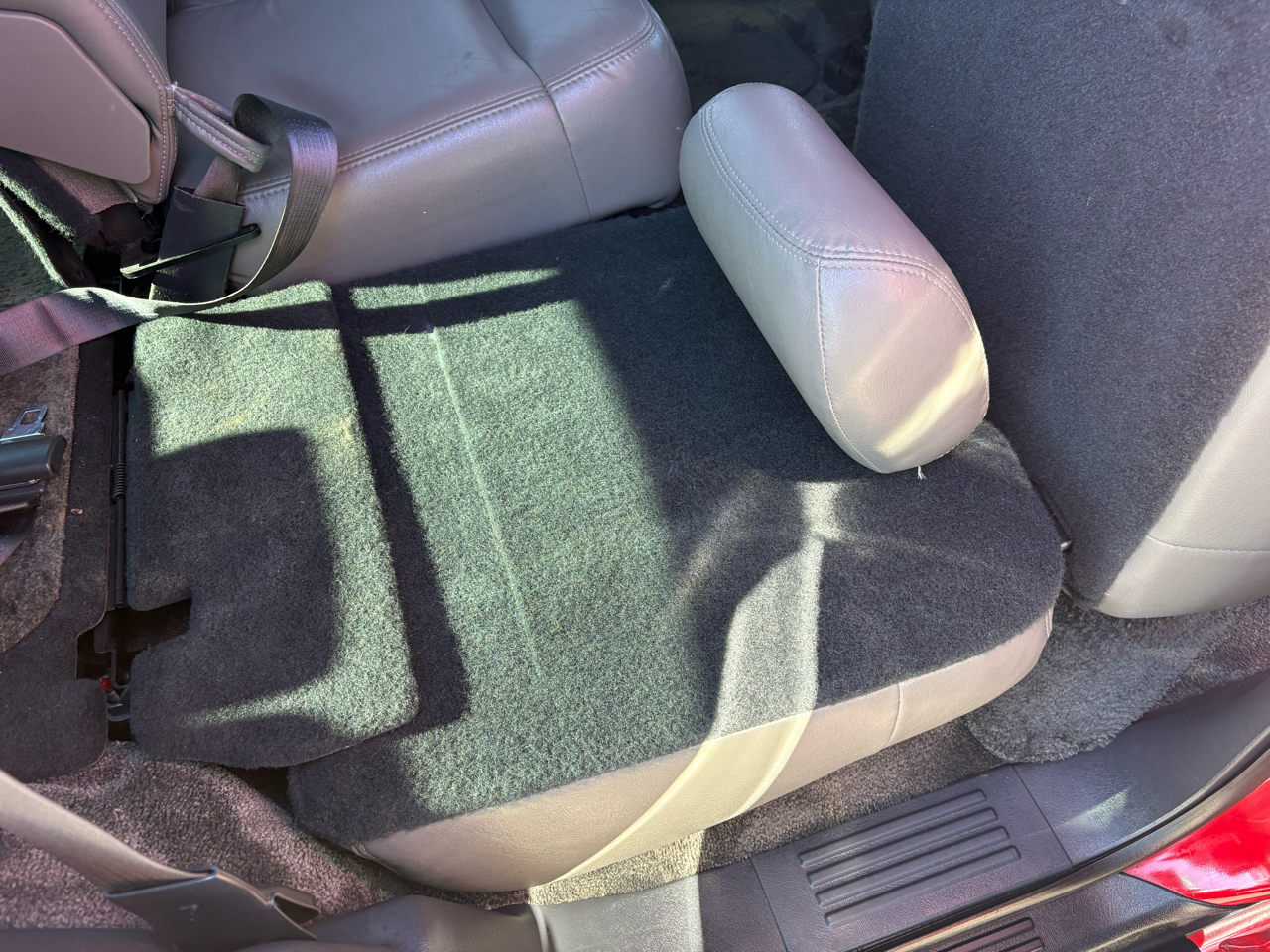 Chevrolet Tahoe 4dr 1500 4WD LT 2002