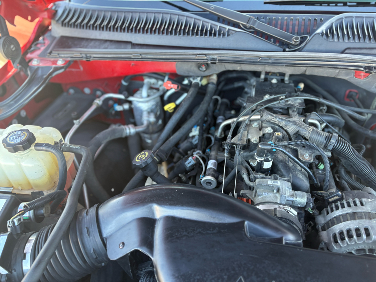 Chevrolet Tahoe 4dr 1500 4WD LT 2002