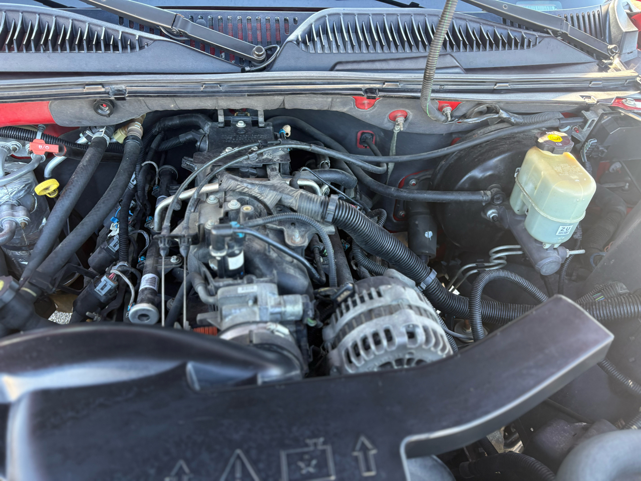 Chevrolet Tahoe 4dr 1500 4WD LT 2002