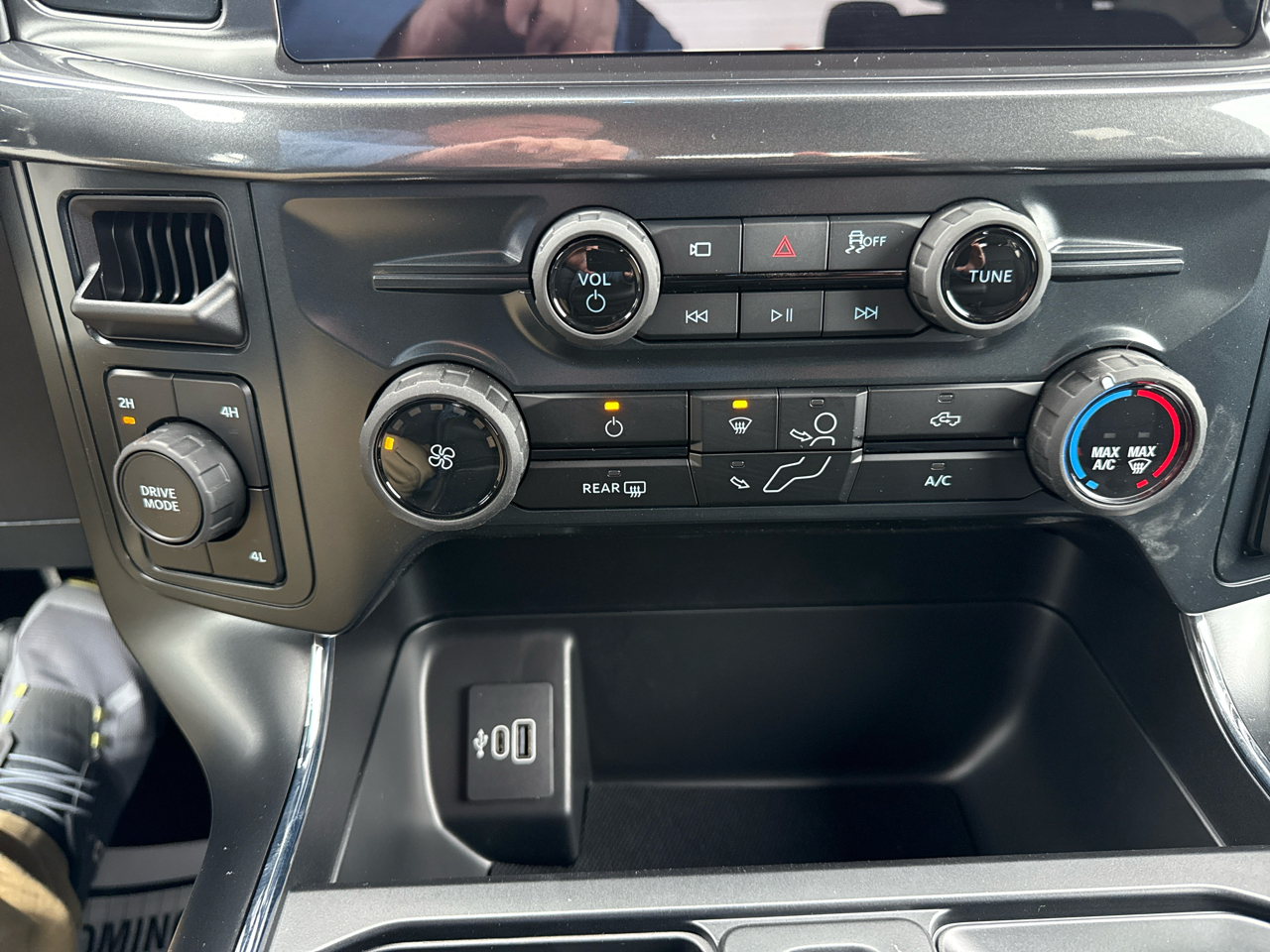 Ford F-150 STX 4WD SuperCrew 5.5' Box 2026