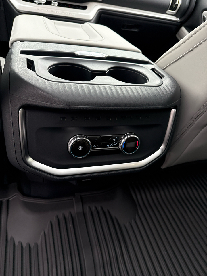 Ford Expedition Max Active 4x4 2026