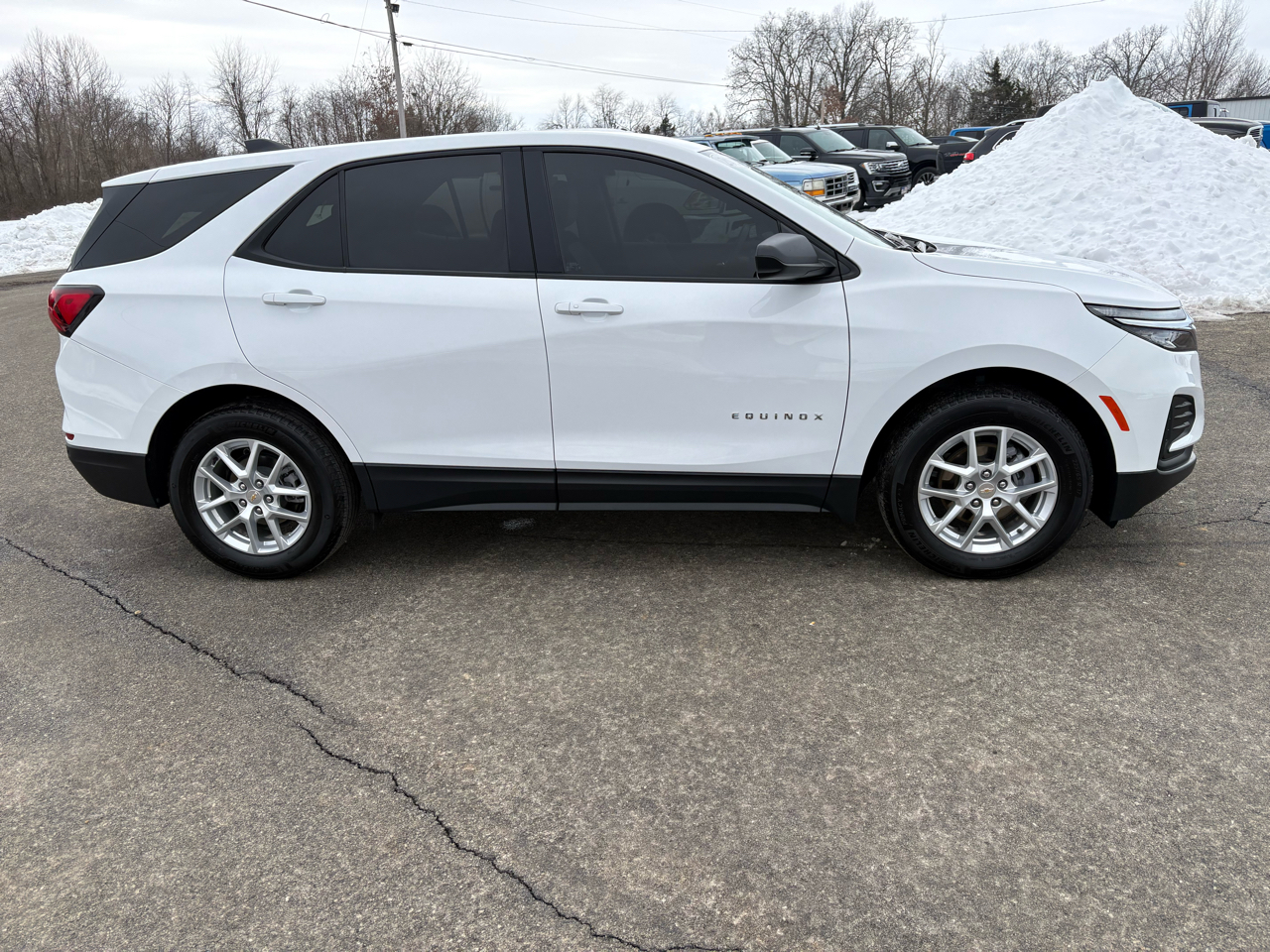 Chevrolet Equinox FWD 4dr LS w/1LS 2024