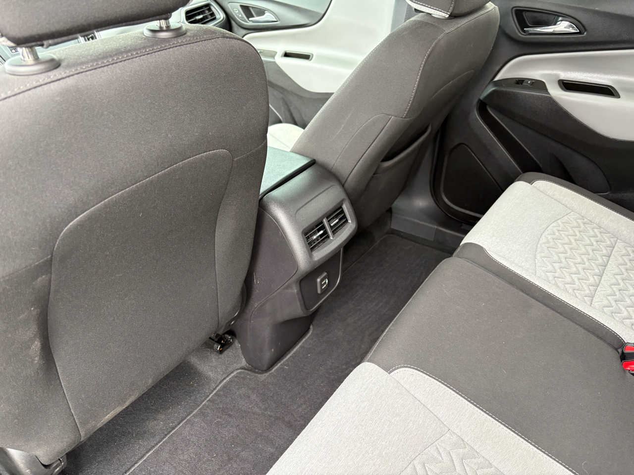 Chevrolet Equinox FWD 4dr LS w/1LS 2024