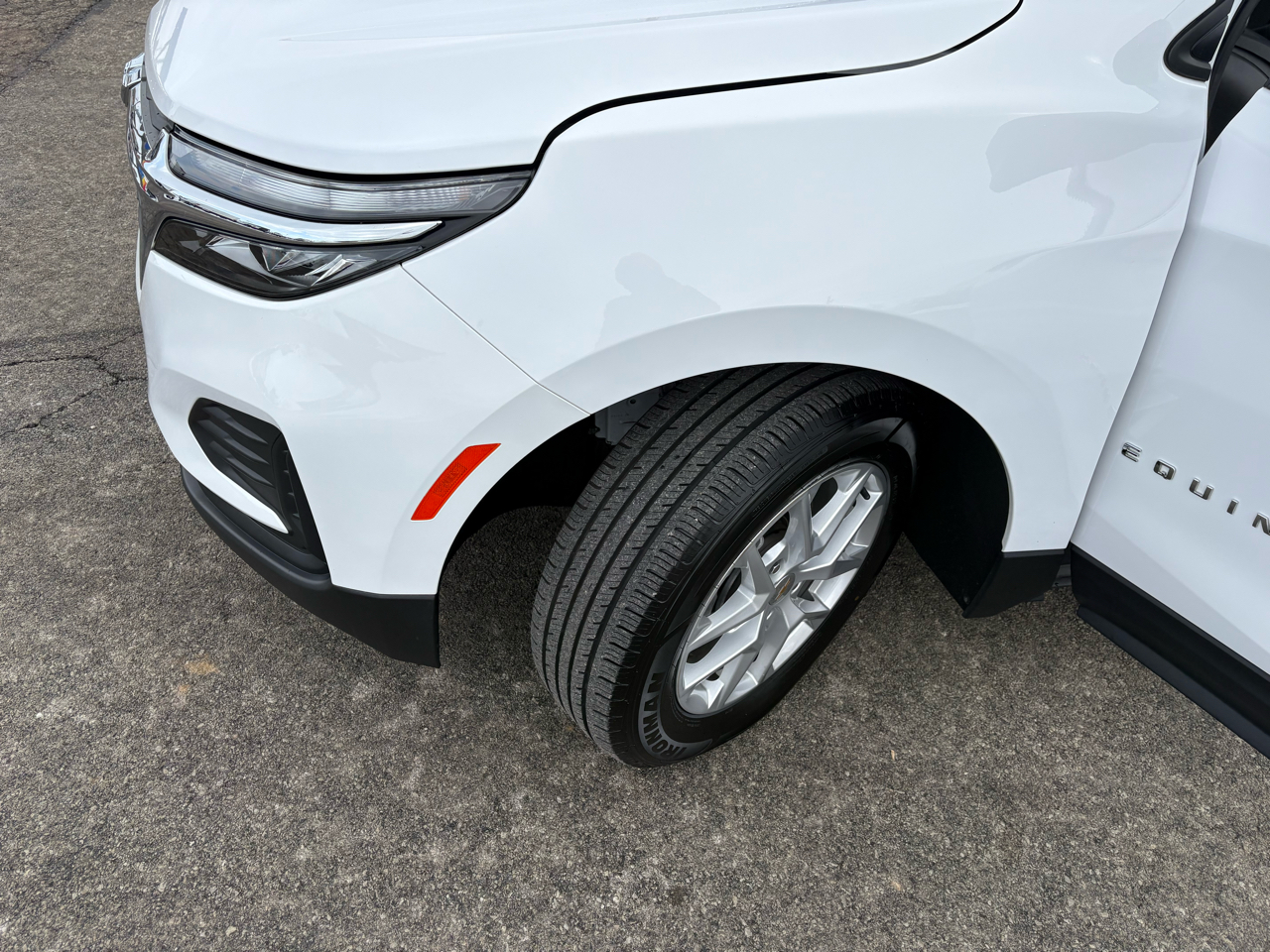 Chevrolet Equinox FWD 4dr LS w/1LS 2024