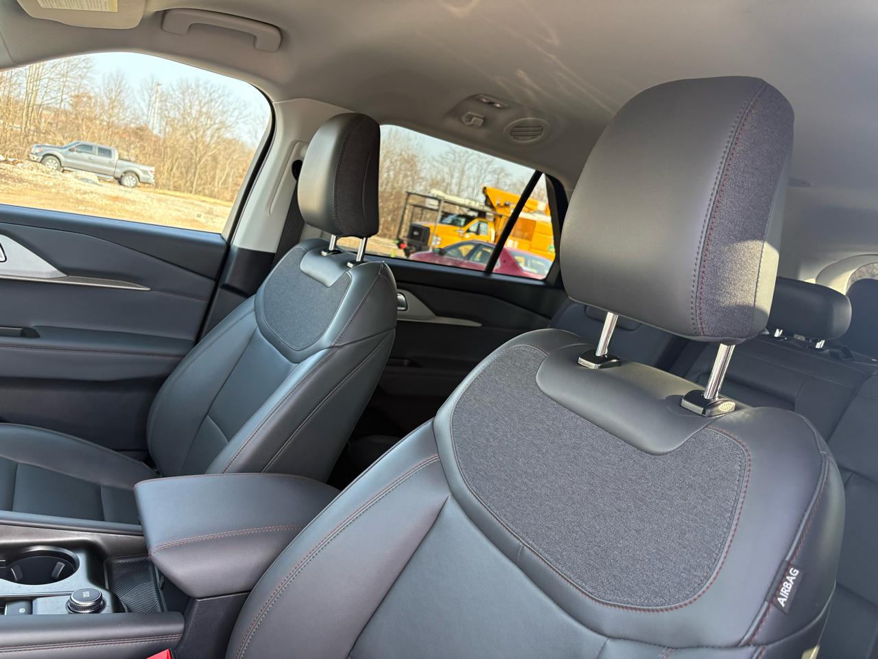 Ford Explorer Active 4WD 2025