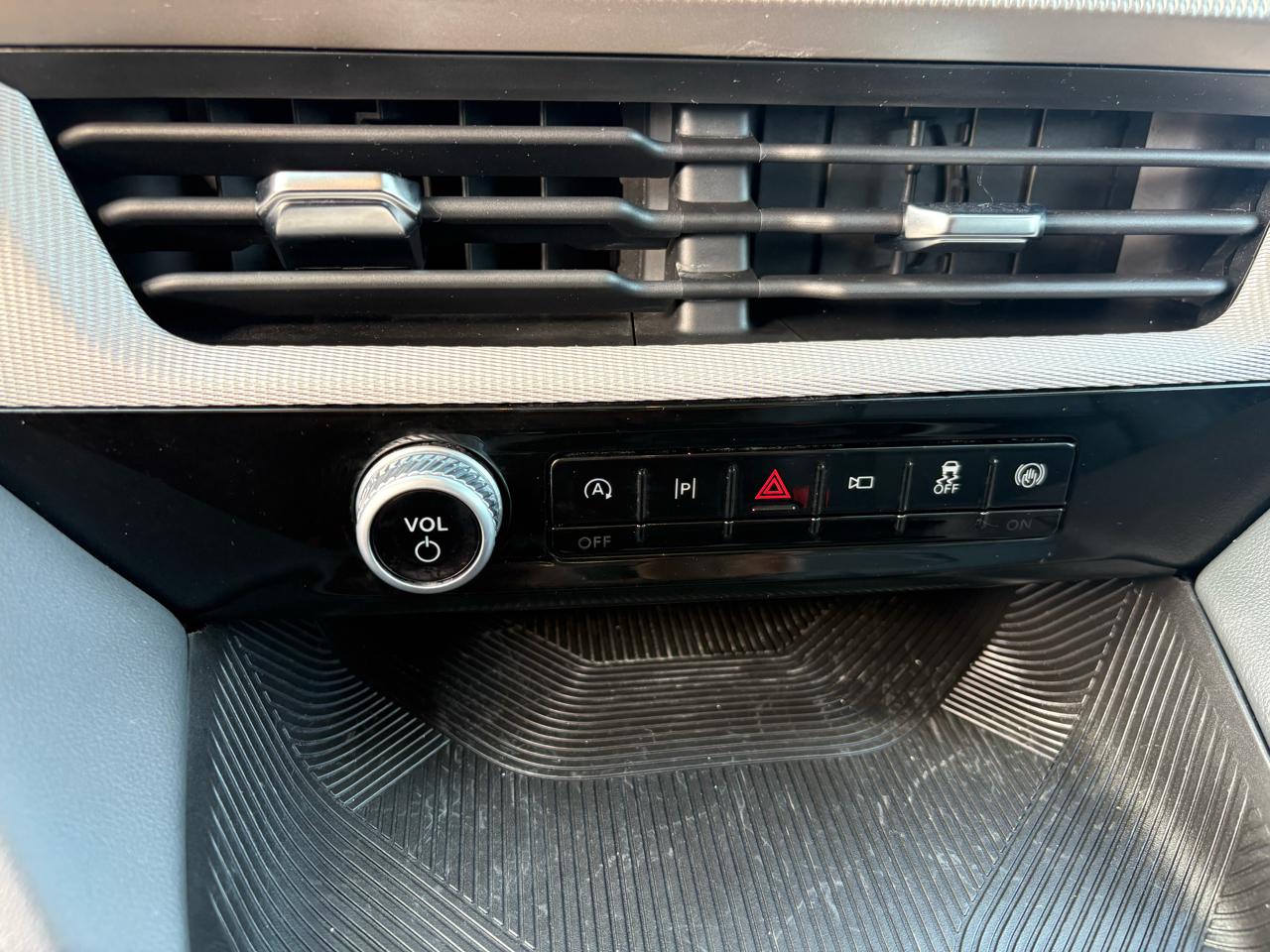 Ford Explorer Active 4WD 2025