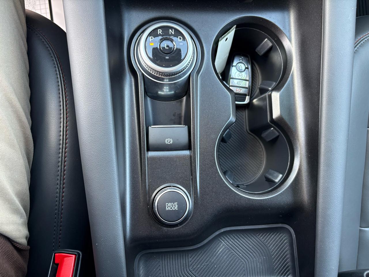 Ford Explorer Active 4WD 2025