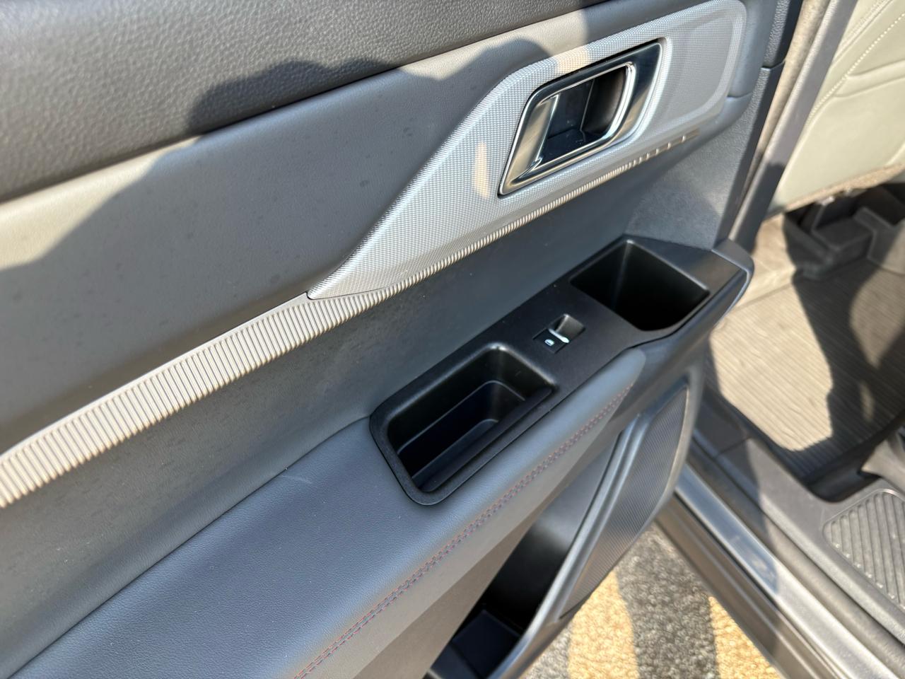 Ford Explorer Active 4WD 2025