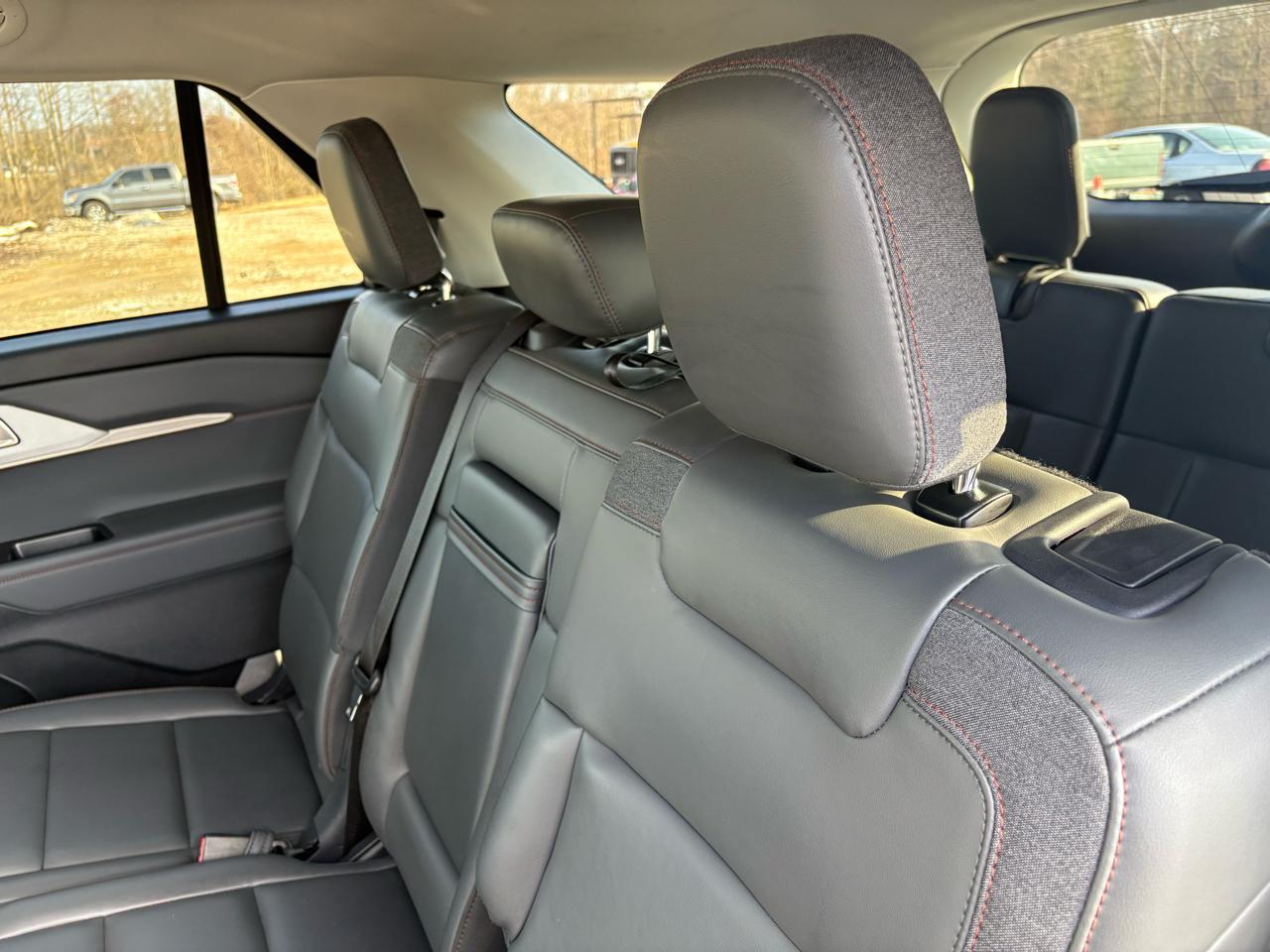 Ford Explorer Active 4WD 2025