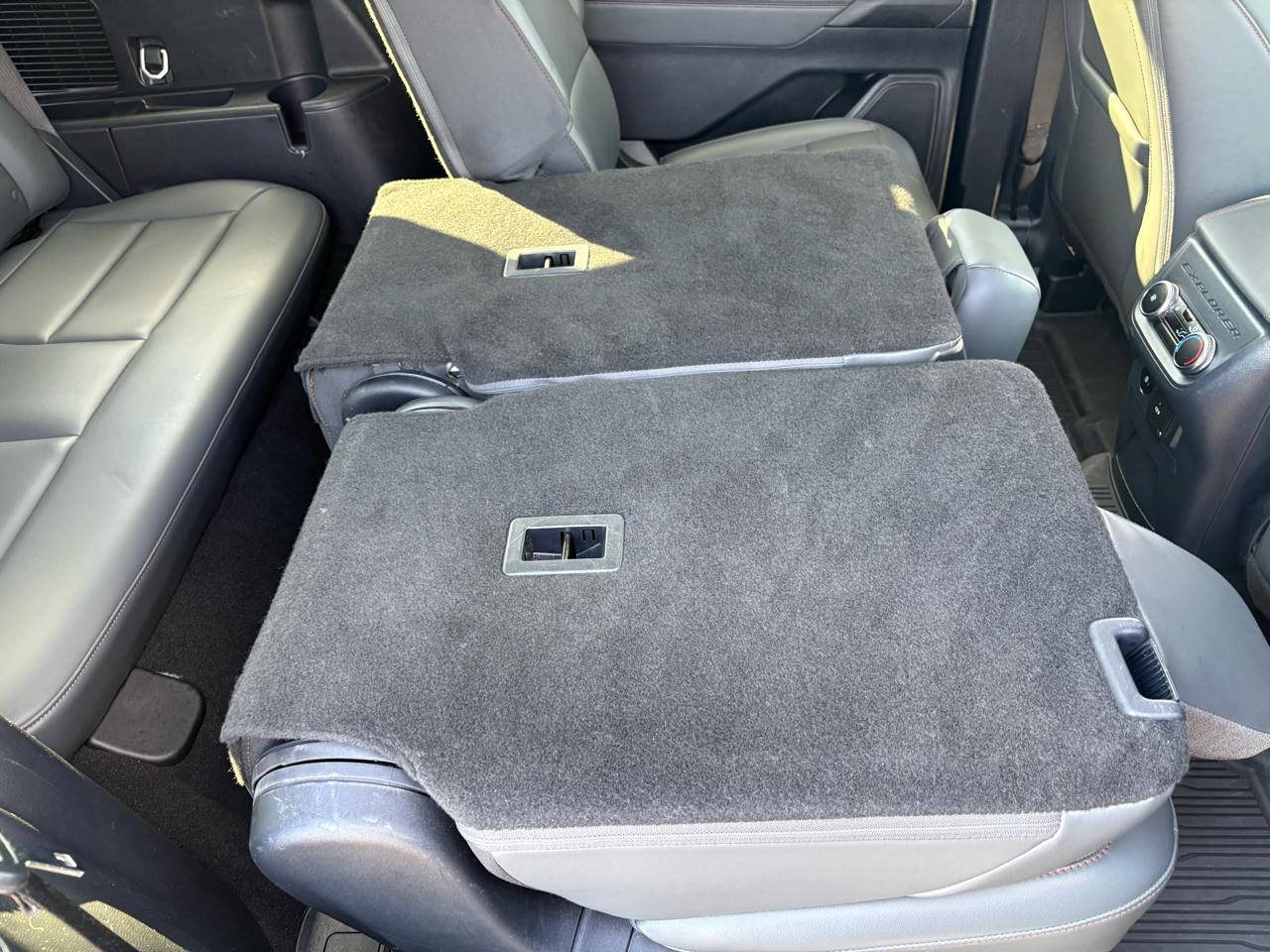 Ford Explorer Active 4WD 2025