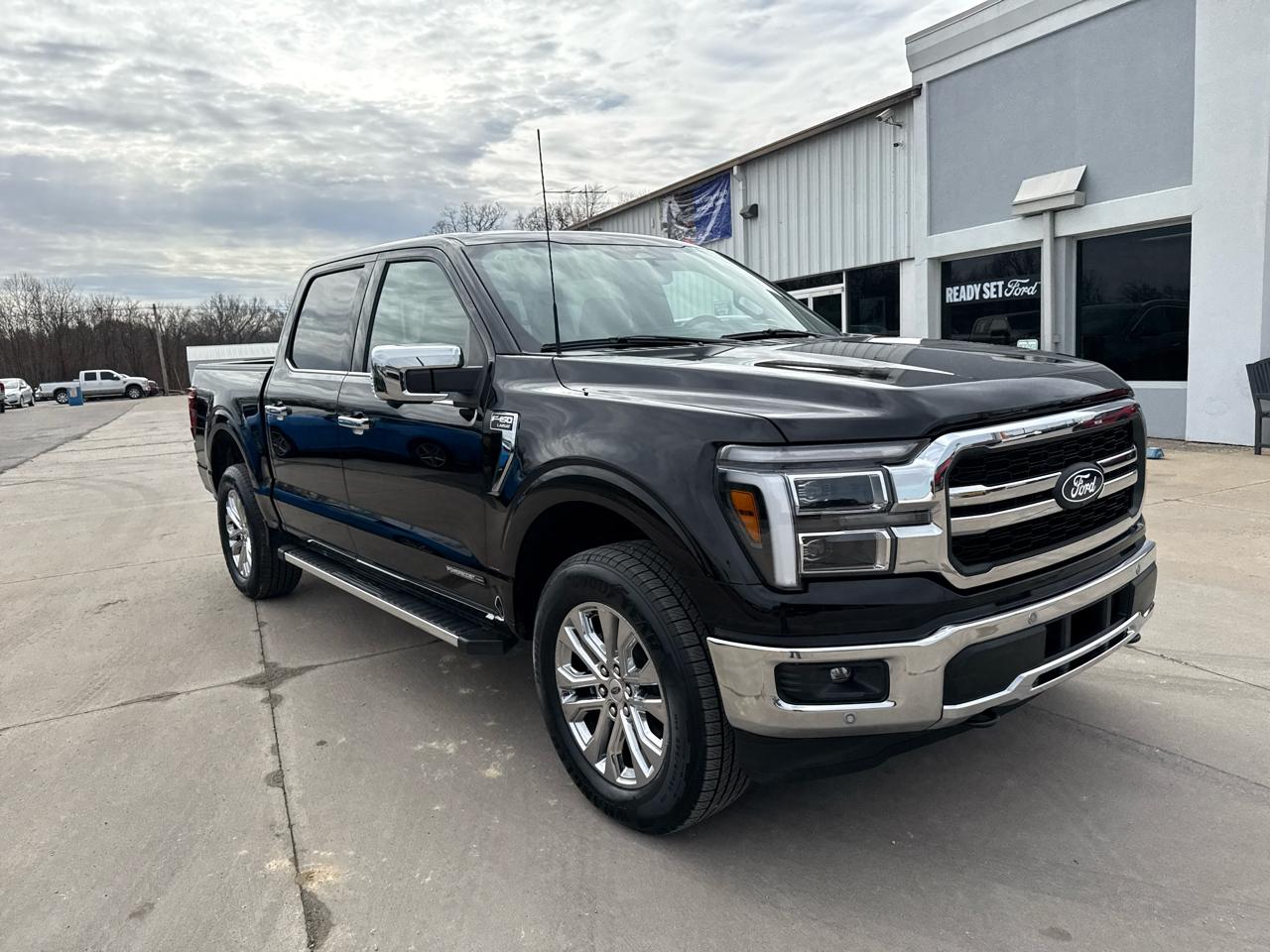 Ford F-150 Lariat 4WD SuperCrew 5.5' Box 2026