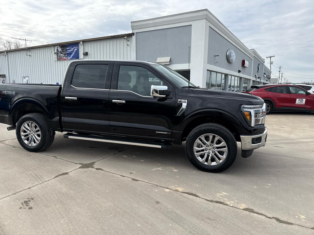 Ford F-150 Lariat 4WD SuperCrew 5.5' Box 2026