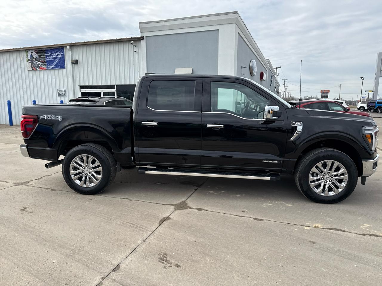 Ford F-150 Lariat 4WD SuperCrew 5.5' Box 2026