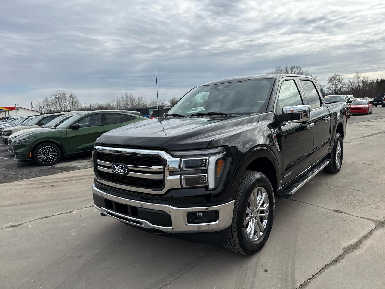 Ford F-150 Lariat 4WD SuperCrew 5.5' Box 2026