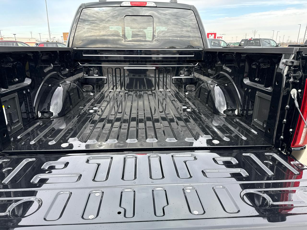 Ford F-150 Lariat 4WD SuperCrew 5.5' Box 2026