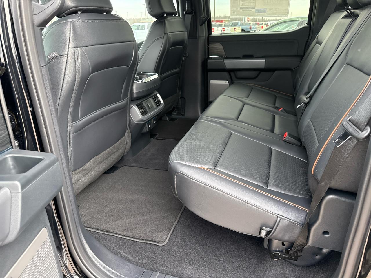 Ford F-150 Lariat 4WD SuperCrew 5.5' Box 2026