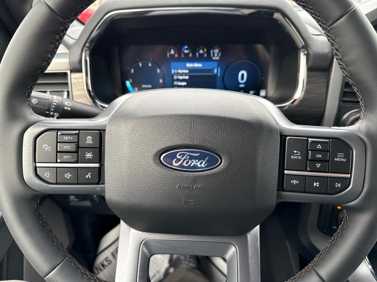 Ford F-150 Lariat 4WD SuperCrew 5.5' Box 2026